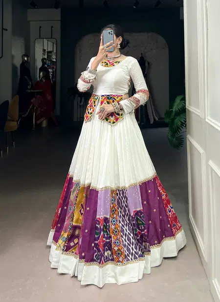 White Colour Pure Rayon With Mirror Work Lehenga With Blouse Wholesale In India NNK1704